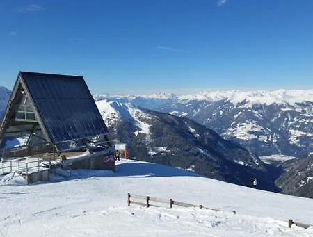 Διαμέρισμα Strasser